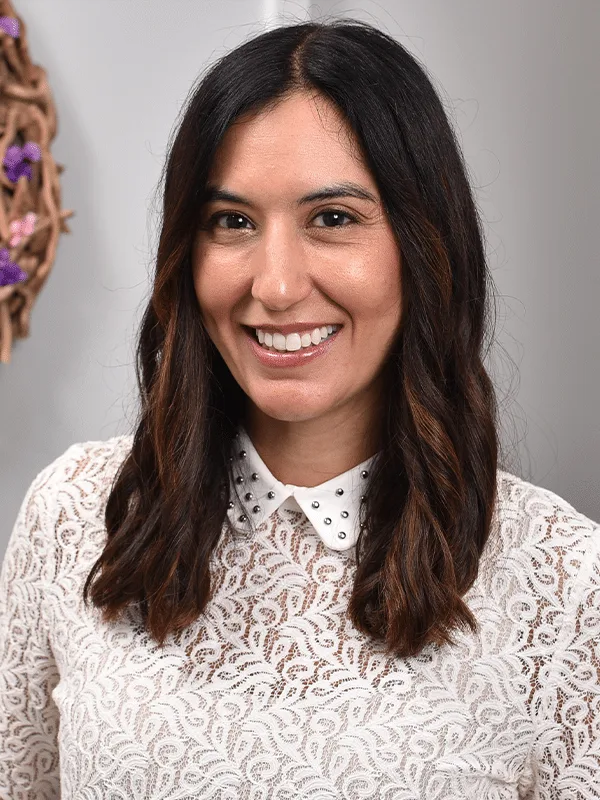 Photo of Dr. Aura Corina Caldera, DDS