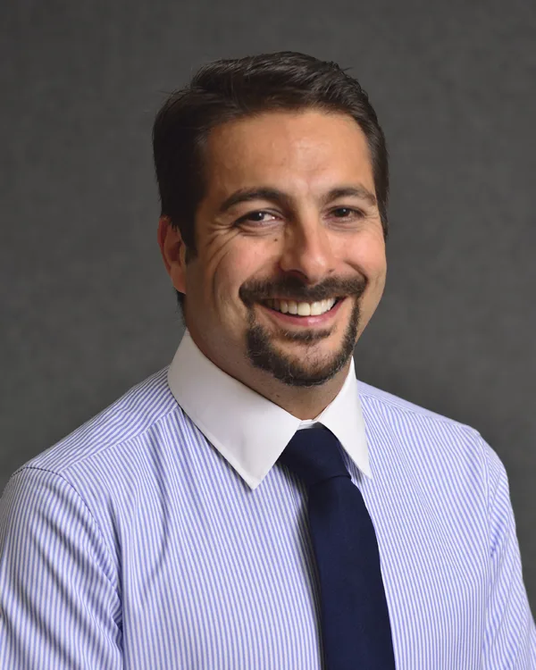 Photo of Dr. Babak Shemirani