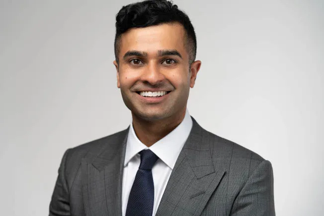 Photo of Dr. Bob Kumra, DDS