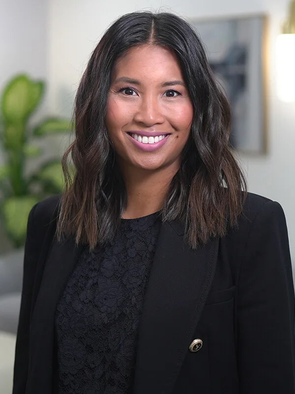 Photo of Dr. Christine K Fernandez, DDS