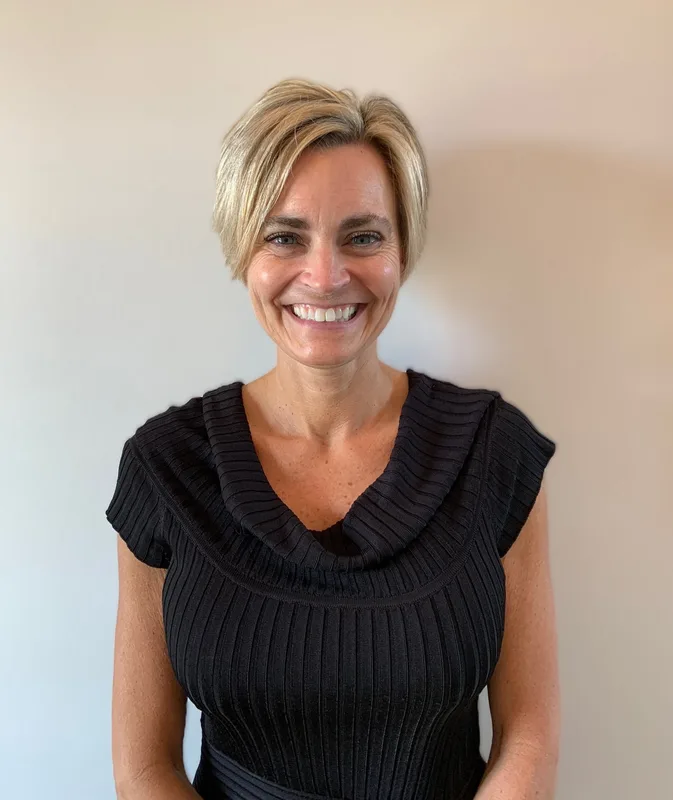 Photo of Dr. Danielle L Leonard, DDS