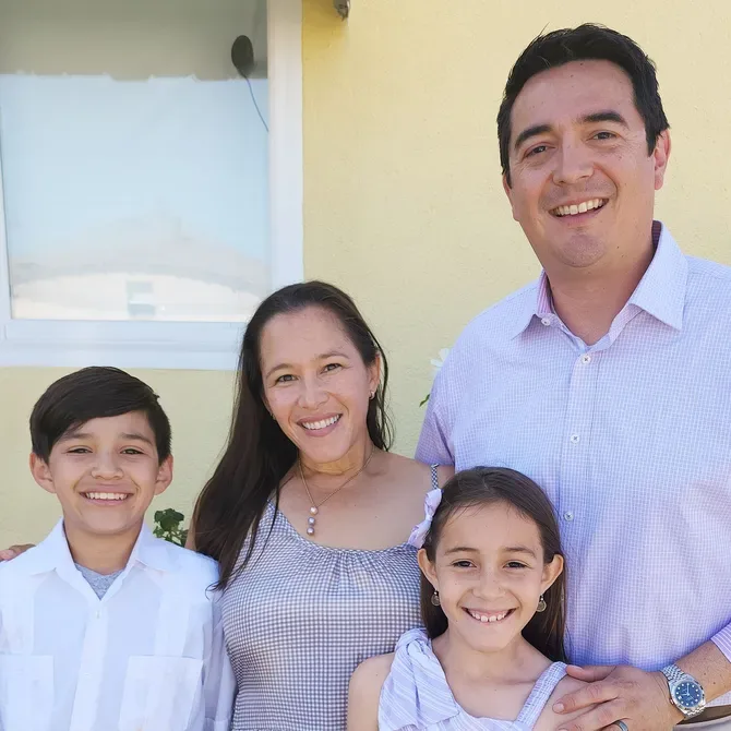 Photo of Dr. Eduardo Correa, D.D.S.