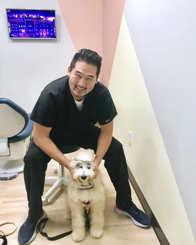 Photo of Dr. Elbert Kyeung-Ho Kwak, DDS