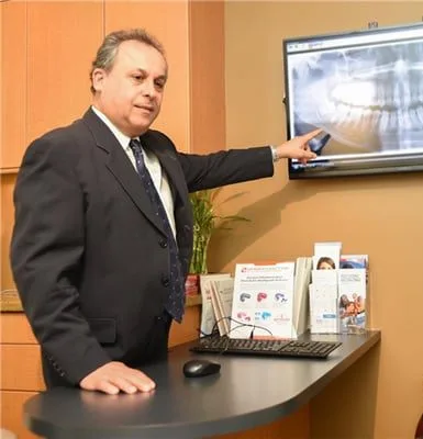 Photo of Dr. Emanuel Mizrahi, DDS