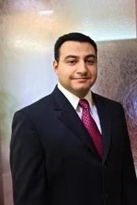 Photo of Dr. Fernando Rey Urzua, DDS