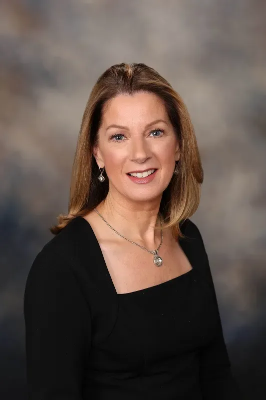 Dr. Gina Gruendeman-Gordon