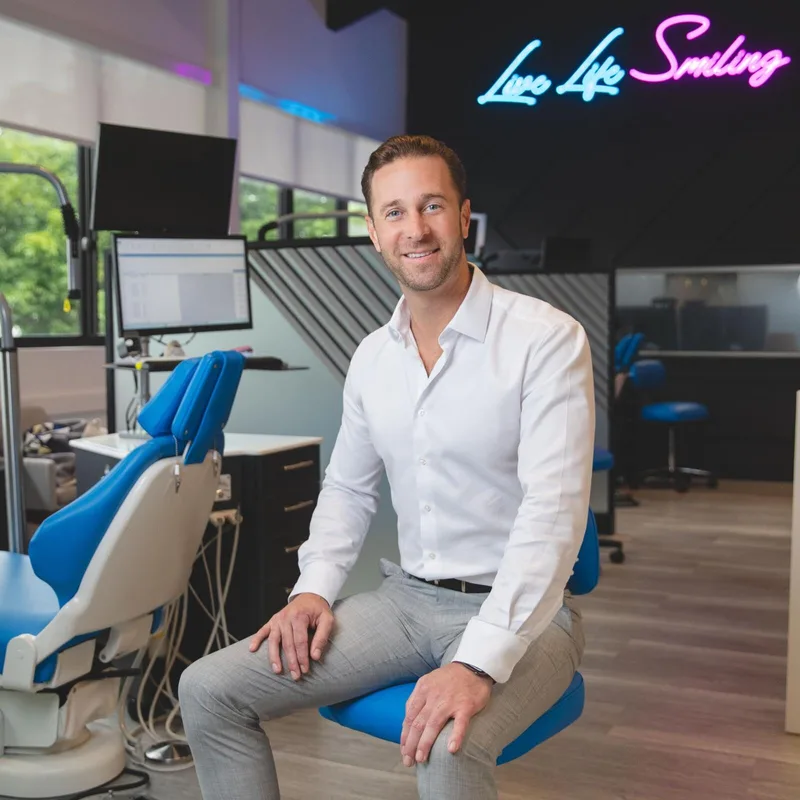 Photo of Dr. Greg Ross