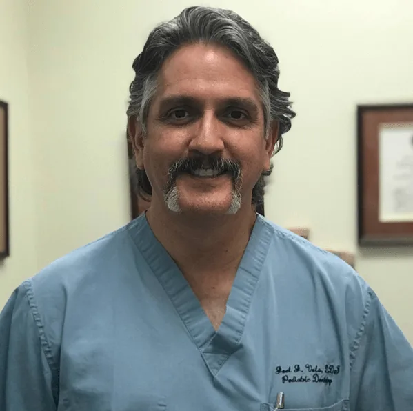 Photo of Dr. Joel Julio Vela, DDS