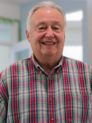 Photo of Dr. John Allen Lindsay, DDS