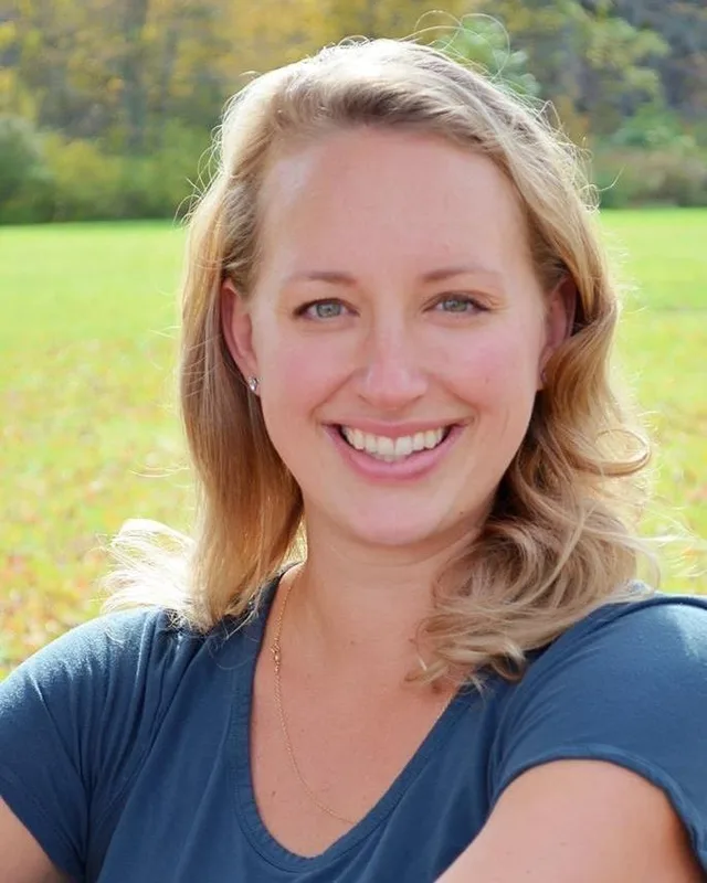 Photo of Dr. Kathryn Glazer, DMD