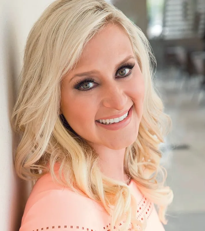 Photo of Dr. Laura L. Carter Mitchell, D.D.S.