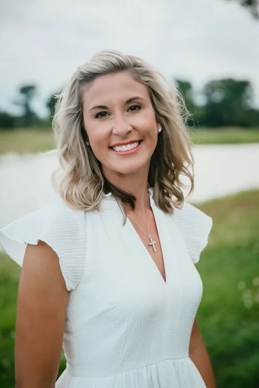 Photo of Dr. Leah R Strange, D.M.D.