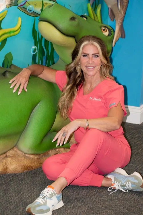 Photo of Dr. Leslie J Jacobs, DDS