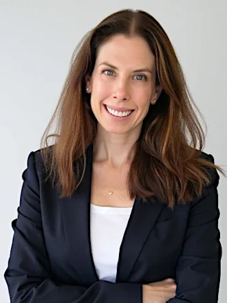 Photo of Dr. Lindsay Stearn