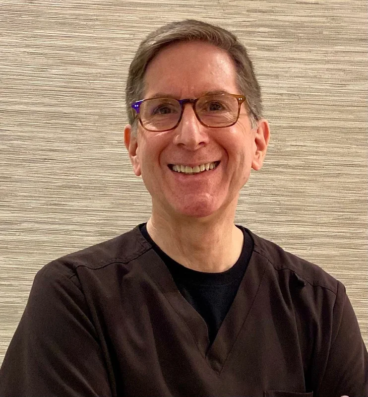 Photo of Dr. Manuel Anthony Bustamante, DDS