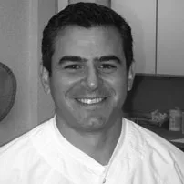 Photo of Dr. Matthew Nakfoor