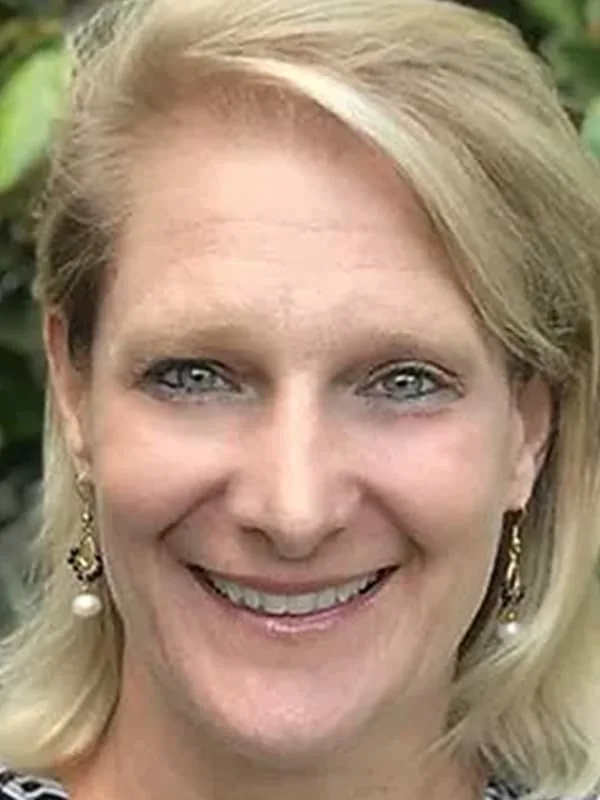 Photo of Dr. Michelle Kennedy Rampulla, D.D.S