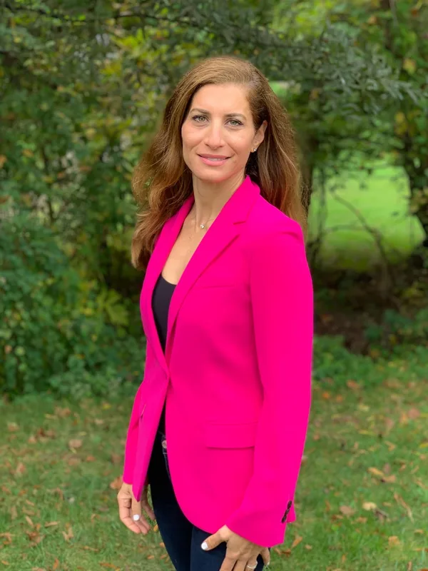 Photo of Dr. Neda Kalantar, D.D.S.