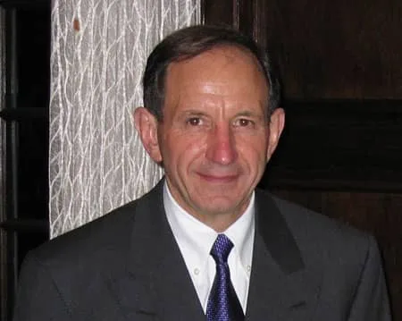 Dr. Paul Castelein