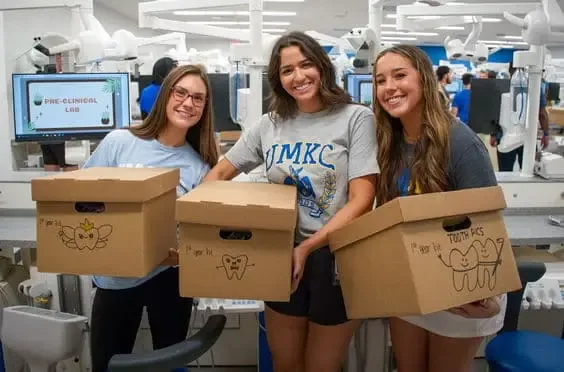 Photo of Dr. Robert Eugene Blundell, DDS