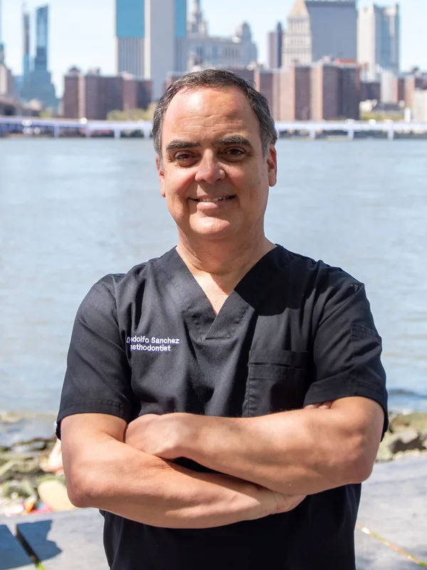 Photo of Dr. Rodolfo Sanchez, D.D.S.