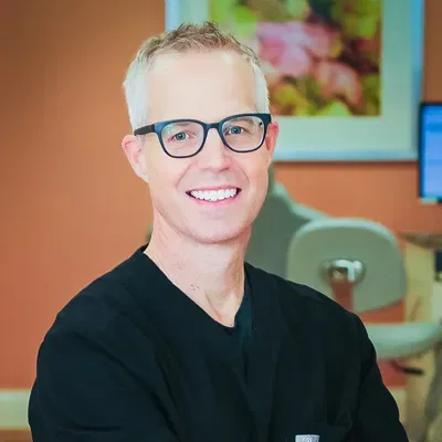 Photo of Dr. Stephen James Noxon, DMD, MSD