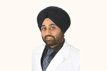 Photo of Dr. Uttampal Singh, DDS